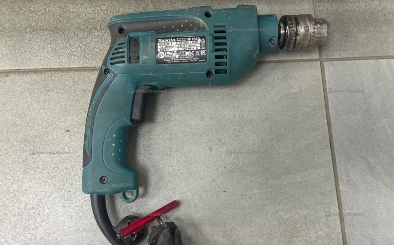 Перфоратор Makita hr1640