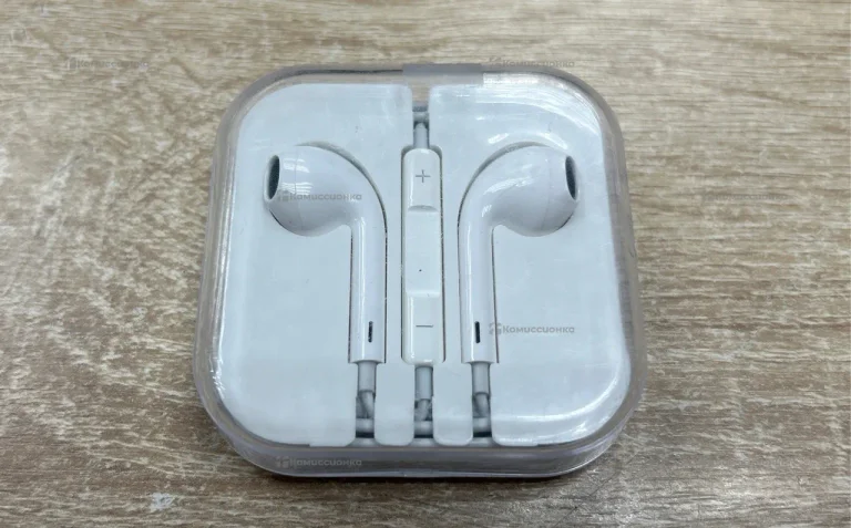 Наушники Apple Lightining