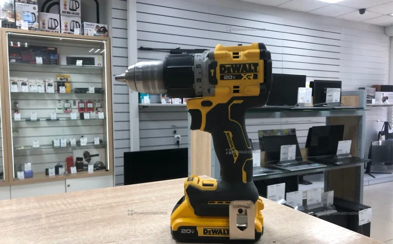 Дрель-Шуруповерт DeWALT