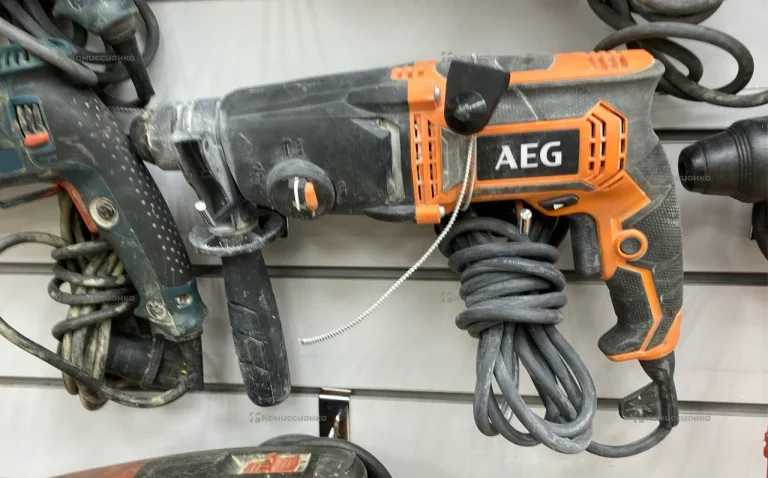 Перфоратор AEG KH 24 IE