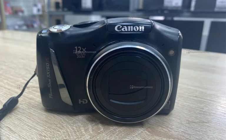 Фотоаппарат  canon pc1677