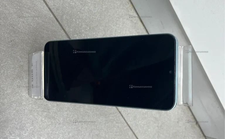 Realme C33 4/128 ГБ