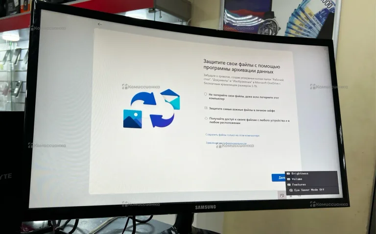 Монитор Samsung C24F390FHR