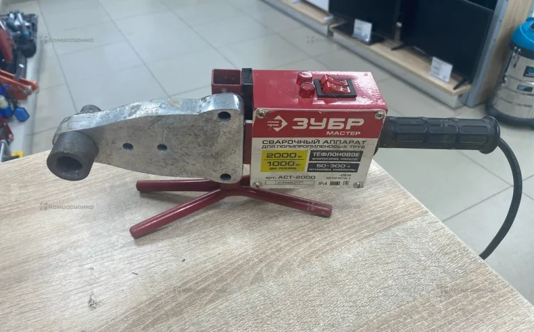 Сварочный аппарат для пластиковых труб Зубр