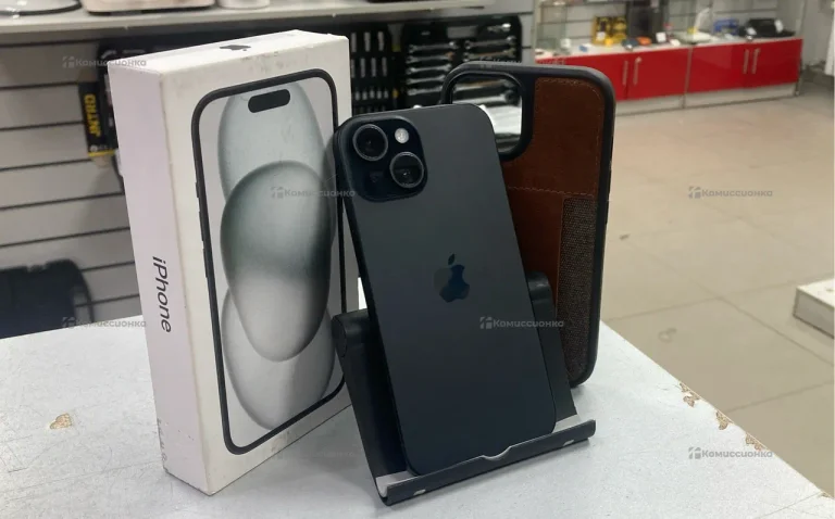 Apple iPhone 15 6/128 ГБ