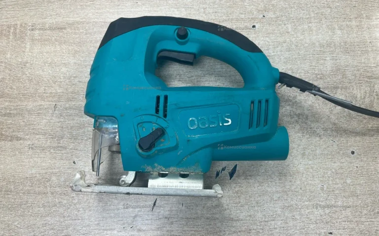 Электролобзик Oasis LE-65