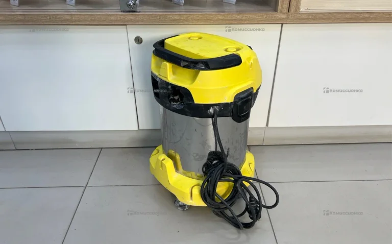 Пылесос строительный Karcher WD 3 P