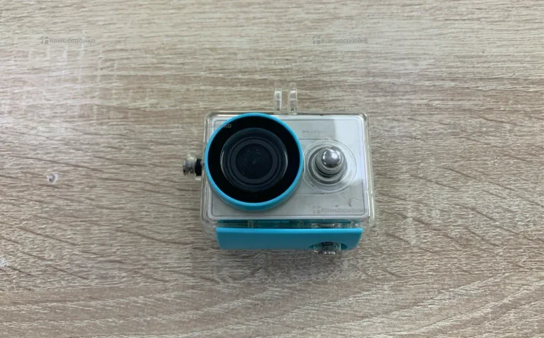 Видеокамера  xiaomi YI