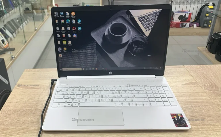 Ноутбук HP Laptop 15s-eq0008ur