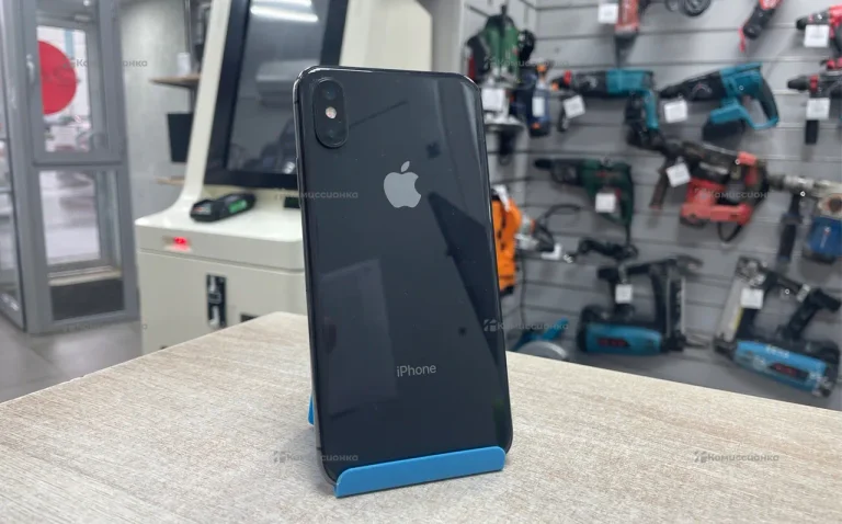 Apple iPhone X 3/64 ГБ