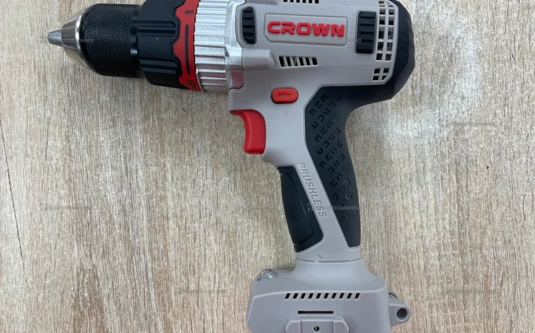 Аккумуляторный шуруповерт CROWN BL CT21090HMX-2 BMC