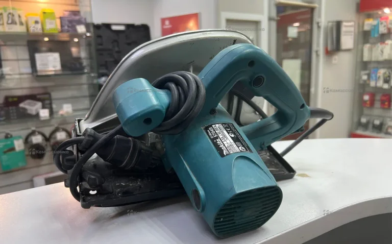 Дисковая пила makita 5704R