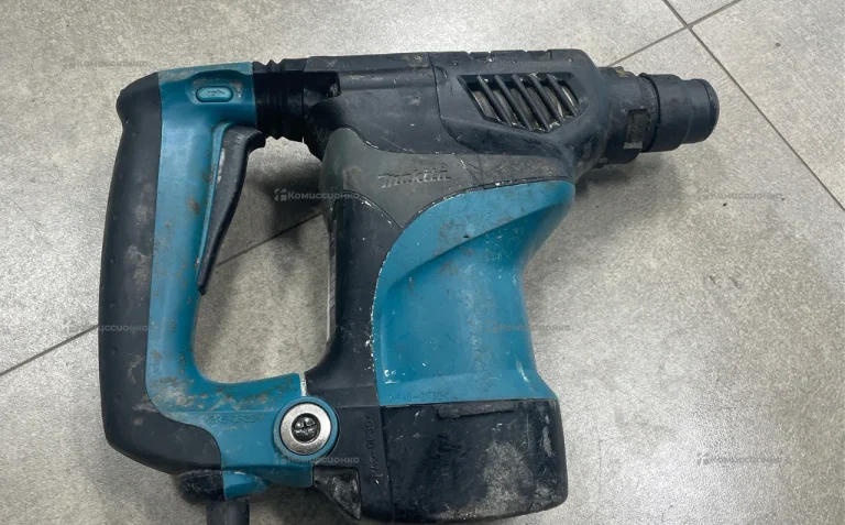 Перфоратор makita HR2811FT