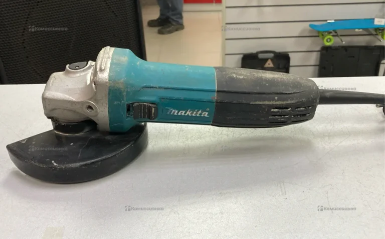 УШМ makita GA5030