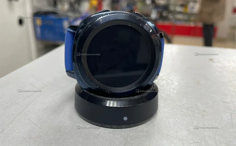 Часы  Smasung Gear Sport