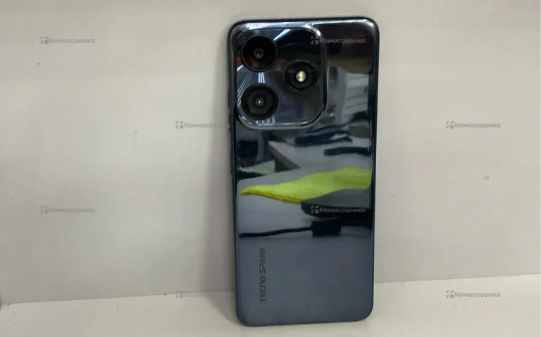 Tecno Spark 10C 4/64 ГБ