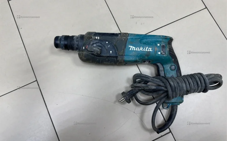Перфоратор Makita HR2470