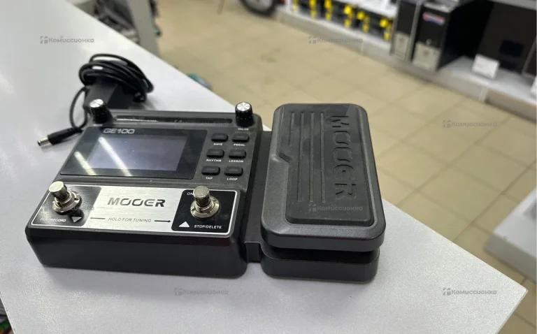 гитарная консоль MOOER GE100