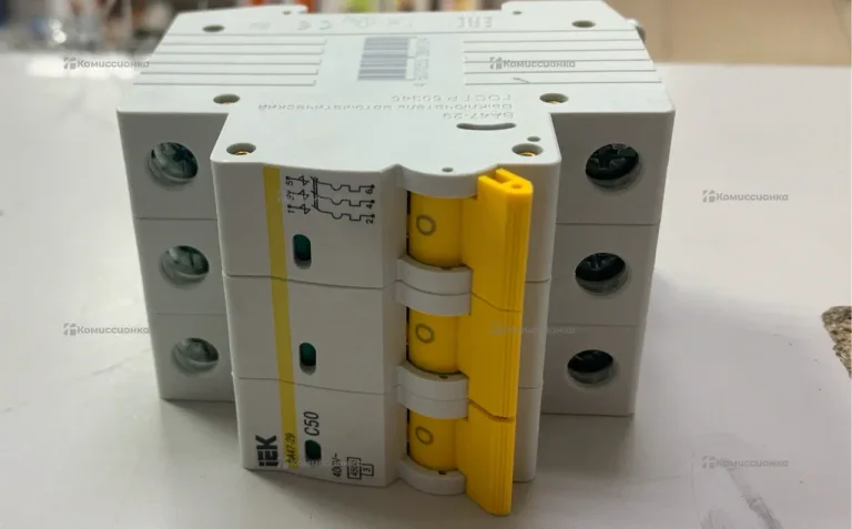 Выключатель автоматический IEK ВА47-29.,