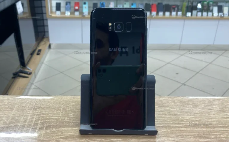Samsung Galaxy S8+ 4/64 ГБ