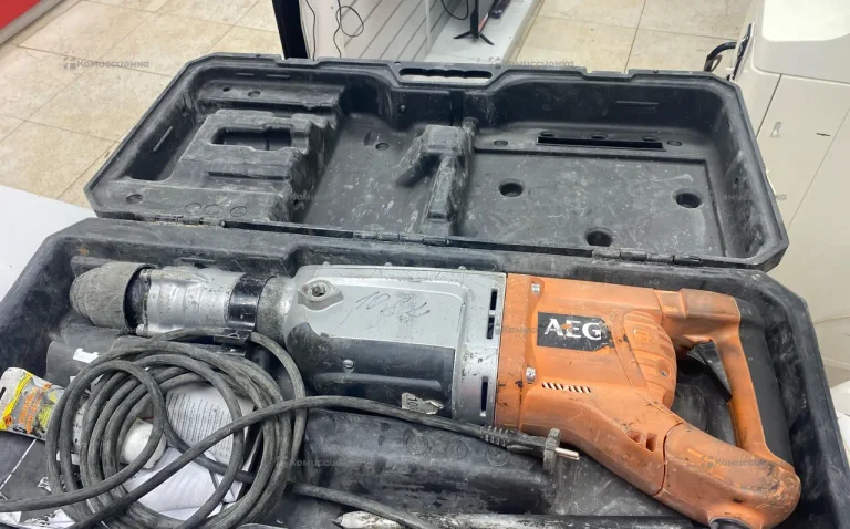 Отбойный молоток AEG PM 10 E