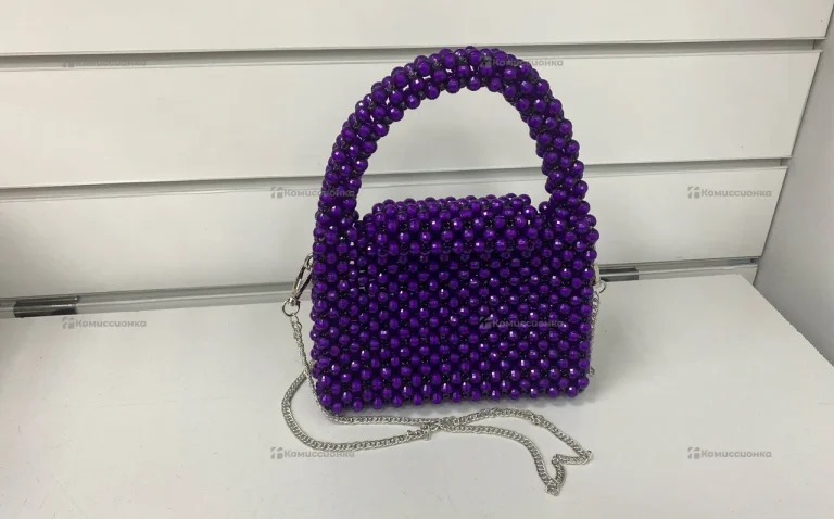 Сумка женская из бусин фиолетовая