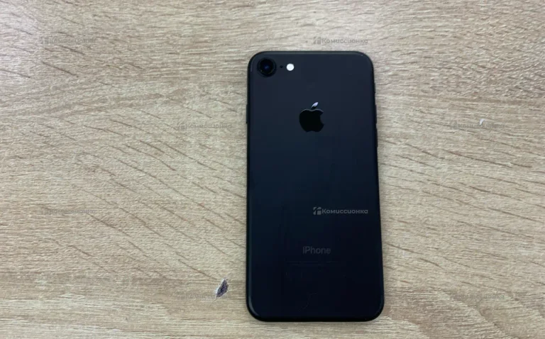 Apple iPhone 7 2/32 ГБ
