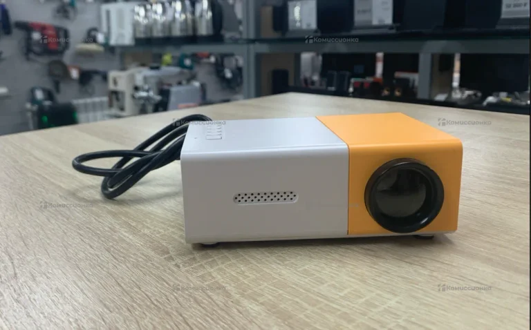 Проектор  Led