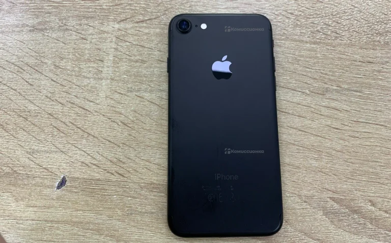Apple iPhone 7 2/32 ГБ