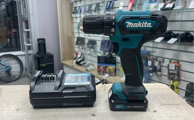 Аккумуляторная дрель-шуруповерт Makita DF333D