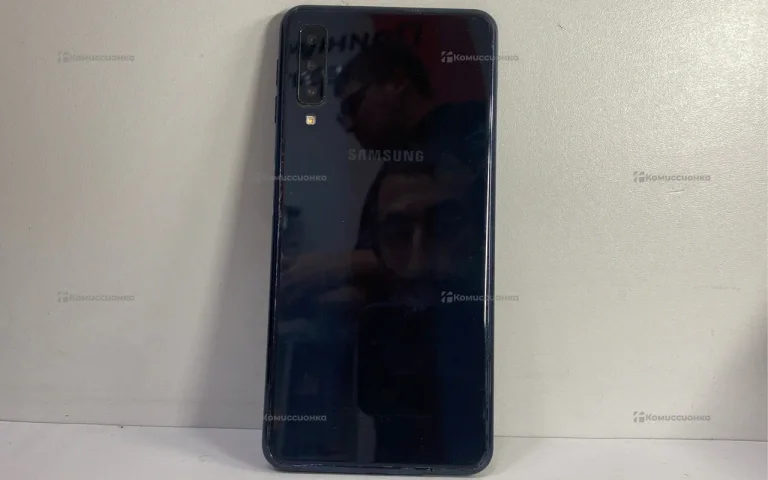 Samsung Galaxy A7 4/64 ГБ