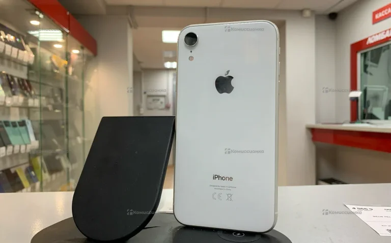 Apple IPhone XR 64Гб
