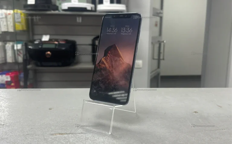 Xiaomi Mi 8 6/64 ГБ