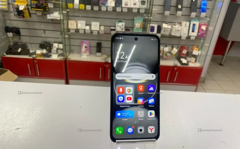 Tecno Spark 30C 4/128 ГБ