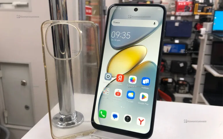 Tecno Spark Go 1 4/64 ГБ