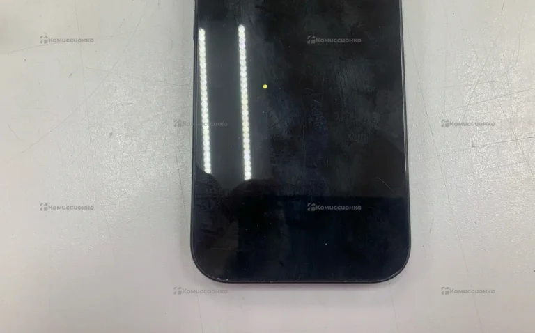 Apple iPhone 15 6/128 ГБ