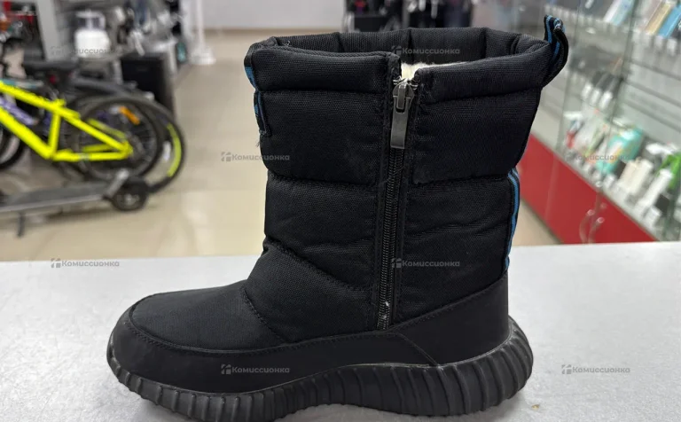 Ботинки Adidas 39