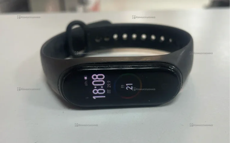 Фитнес браслет Xiaomi Mi Band 4