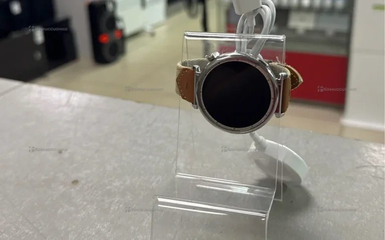 Часы  Huawei Watch 5