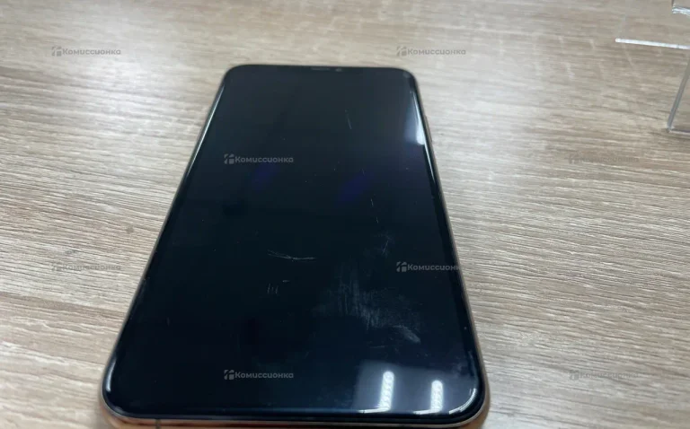 Apple iPhone 11 Pro Max 4/64 ГБ