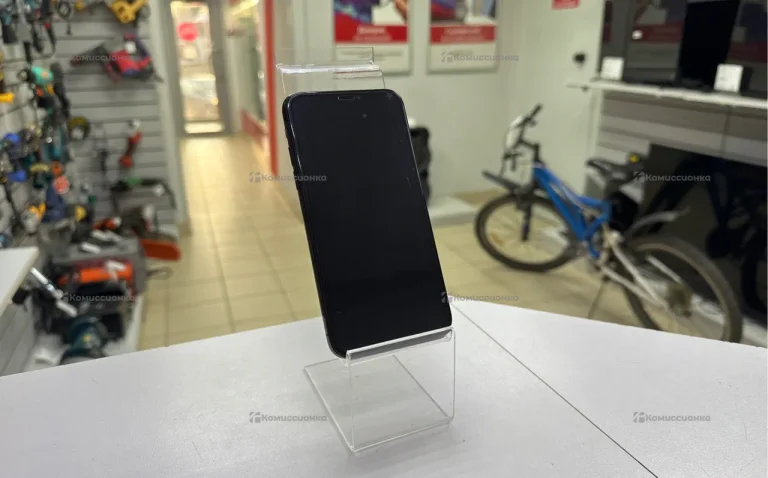 Apple iPhone X 3/64 ГБ