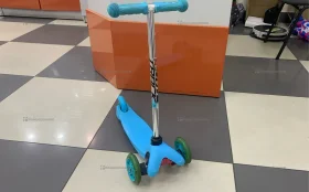 Купить Детский самокат синий б/у , в Красноярск Цена:390рублей