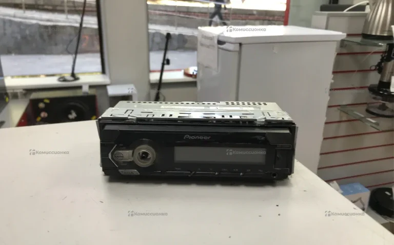 Автомагнитола  pioneer mvr-s120ubg