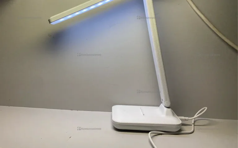 Светодиодная лампа настольная LED