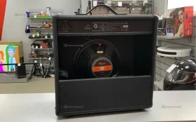 Комбоусилитель Behringer HA-40R