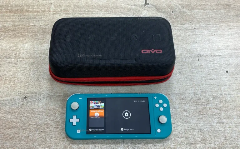 Приставка Nintendo Switch lite..