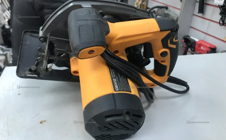 Торцовая пила DEKO DKCS1500-160 1500Вт