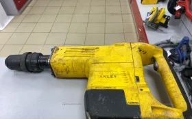 Отбойный молоток STANLEY STHM10K