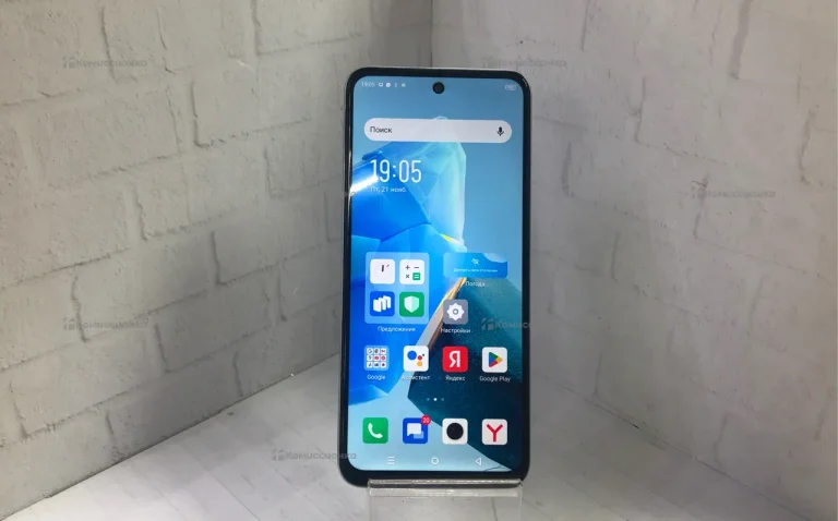 Infinix Hot 30 Play 8/128 ГБ