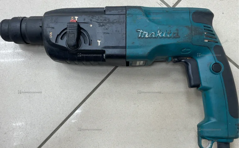 Перфоратор Makita HR2450